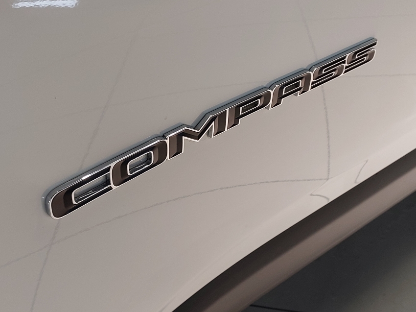 jeep compass 2.0 16v diesel longitude 4x4 automatico 4p 201925