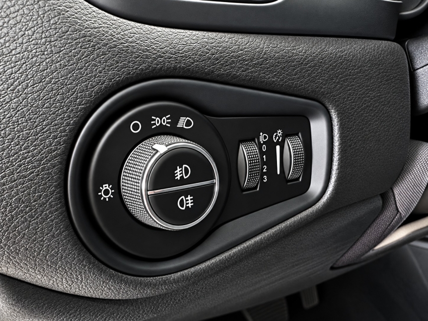 jeep renegade 1.3 t270 turbo flex longitude at6 4p automatico 202314