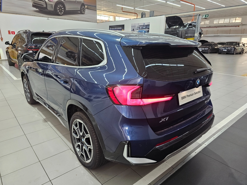 bmw x1 2.0 16v turbo gasolina sdrive20i x-line steptronic 1.9 5p automatico 20247