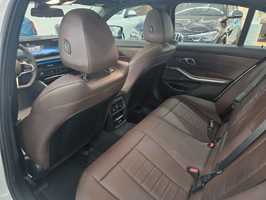 bmw 320i 2.0 16v turbo flex m sport automatico 4p 202511