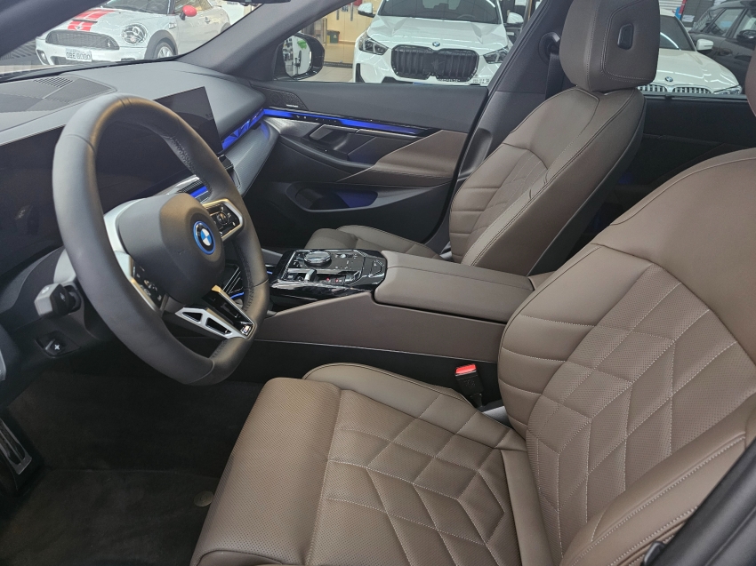 bmw 530e 2.0 twinpower phev m sport automatico hibrido 2p 202511