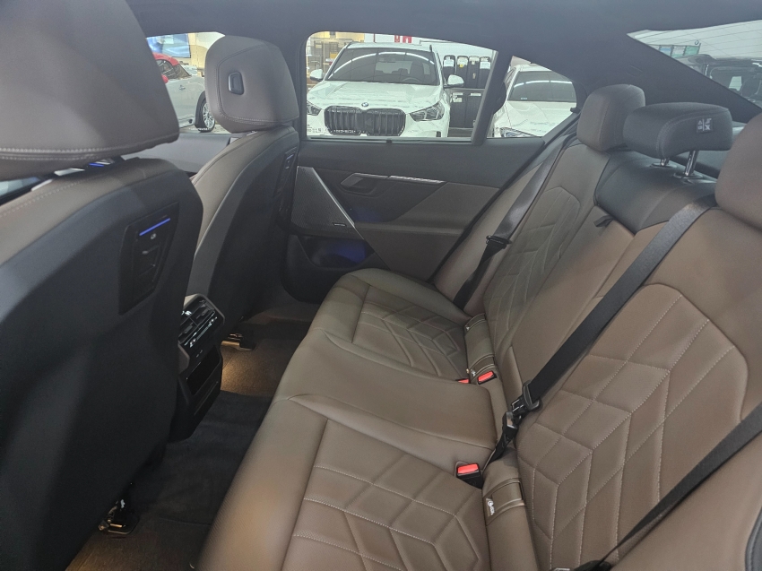 bmw 530e 2.0 twinpower phev m sport automatico hibrido 2p 202512