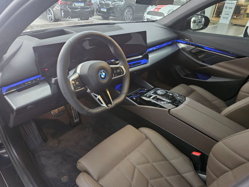 bmw 530e 2.0 twinpower phev m sport automatico hibrido 2p 202510