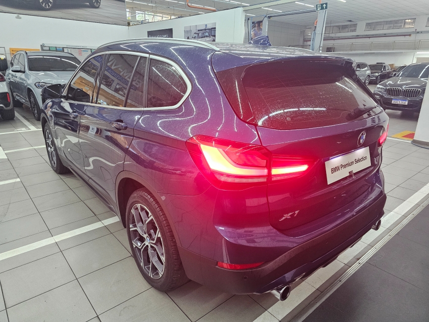 bmw x1 2.0 16v turbo activeflex sdrive20i x-line 4p automatico flex 5p 20217