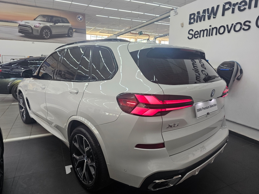 bmw x5 3.0 i6 turbo hibrido xdrive50e m sport automatico 4p 20246