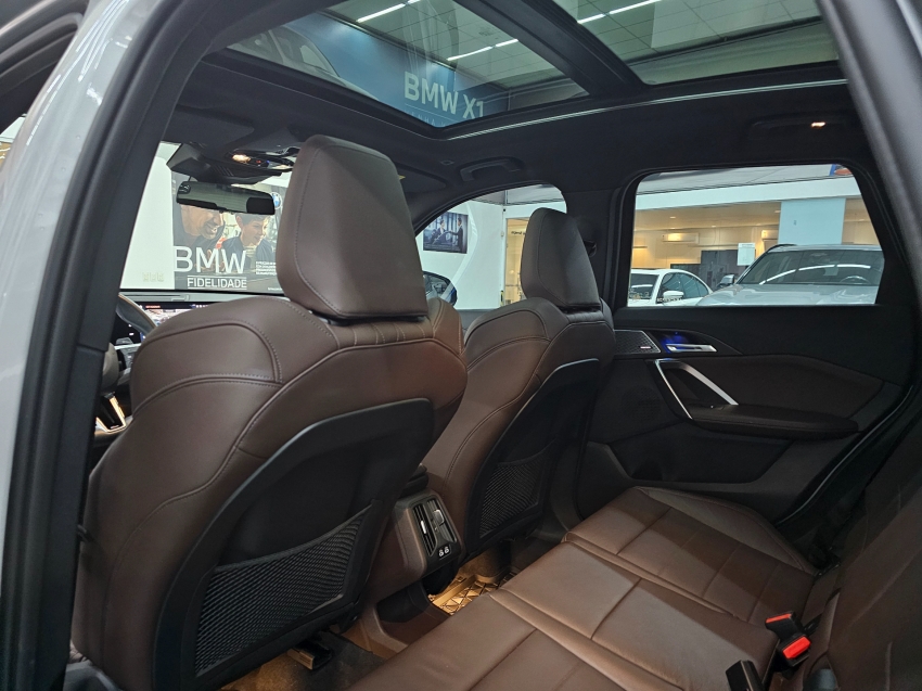 bmw x1 2.0 16v turbo gasolina sdrive20i m sport steptronic 4p automatico 202410