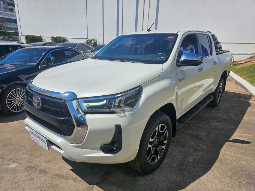 toyota hilux 2.8 d-4d turbo diesel cd srx 4x4 automatico 4p 20212