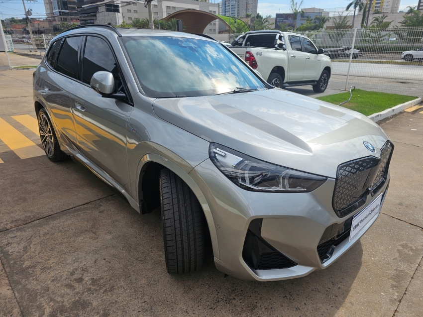 bmw ix1 eletrico xdrive30 m sport 2.0 4p automatico 20250