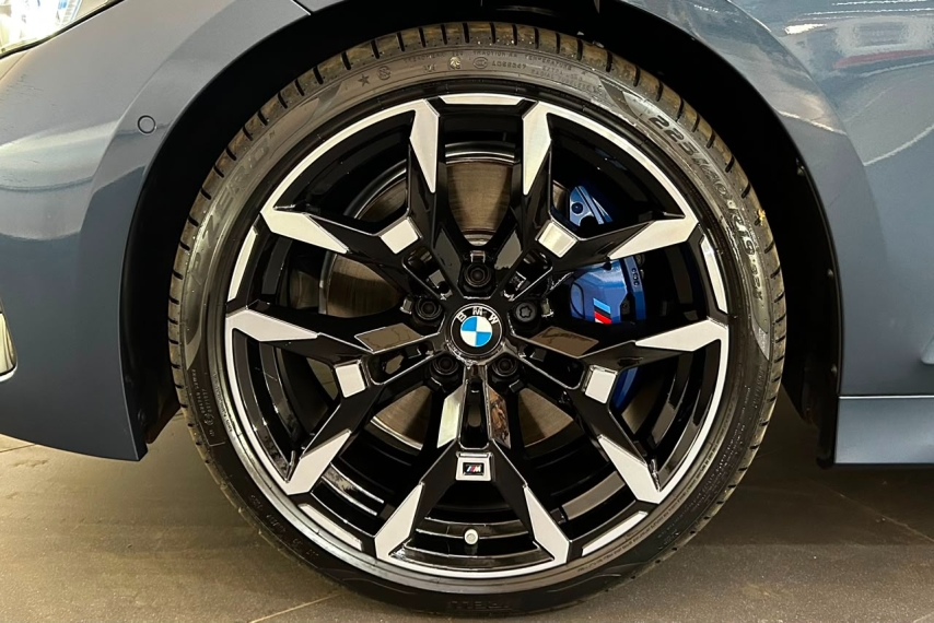 bmw 320i m sport activeflex16