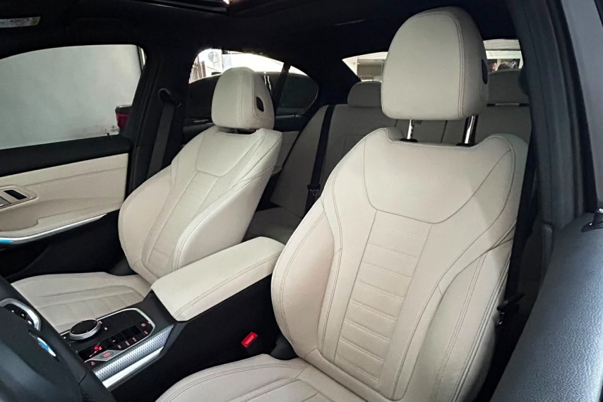 bmw 320i m sport activeflex8