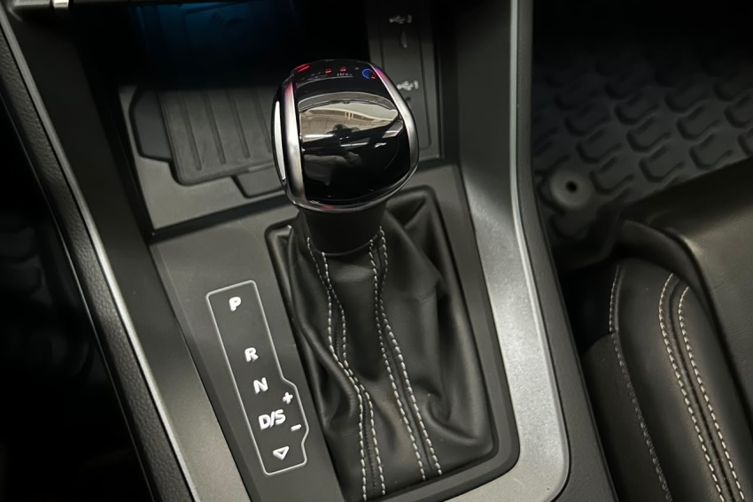 audi q3 2.0 40 tfsi gasolina performance black plus quattro tiptronic 5p automatico 202511