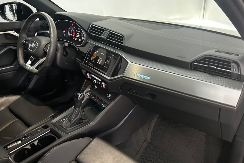 audi q3 2.0 40 tfsi gasolina performance black plus quattro tiptronic 5p automatico 202515