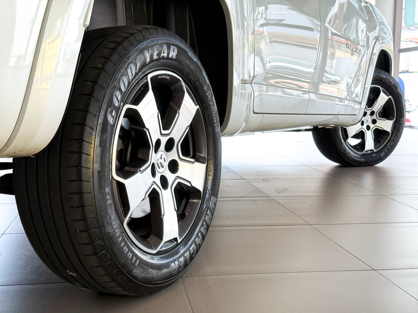 ram rampage 2.0 turbo diesel laramie 4x4 automatico.