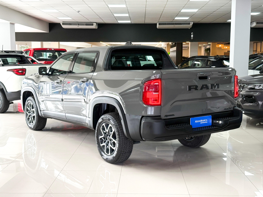 ram rampage 2.0 turbo diesel rebel 4x4 automatico.