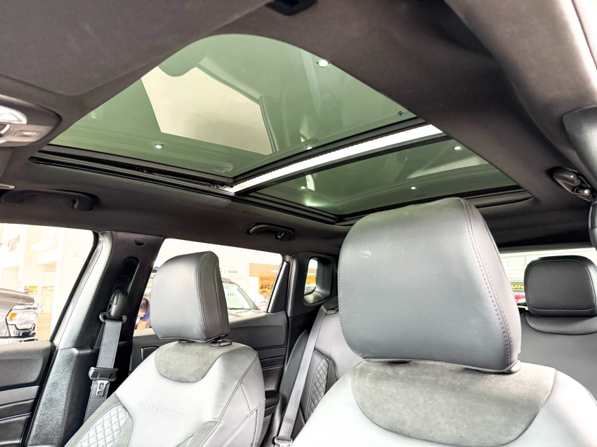 Carro JEEP COMPASS