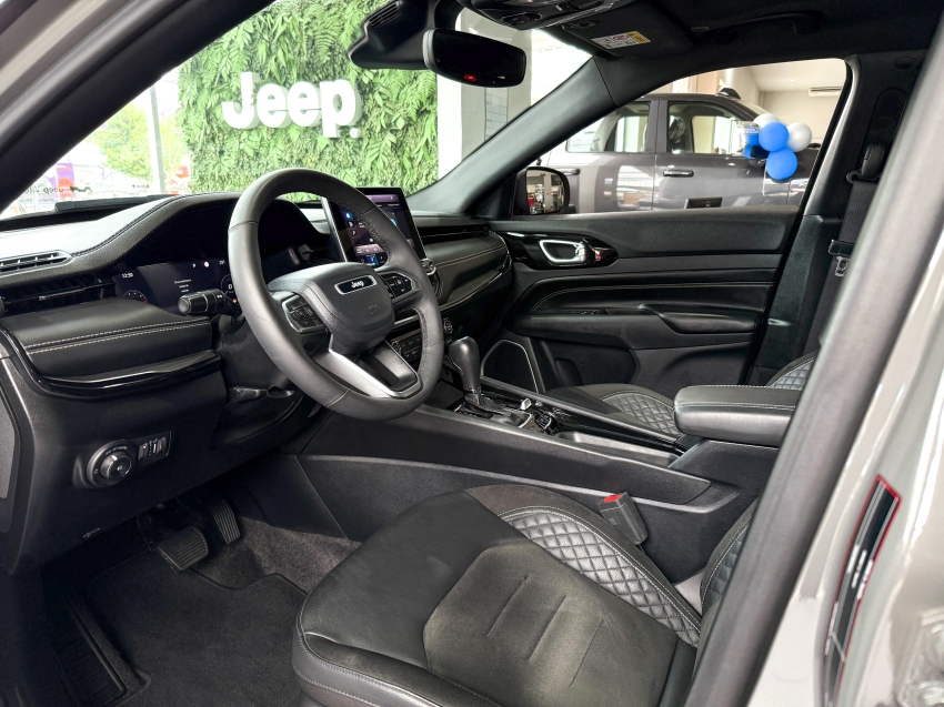 Carro JEEP COMPASS