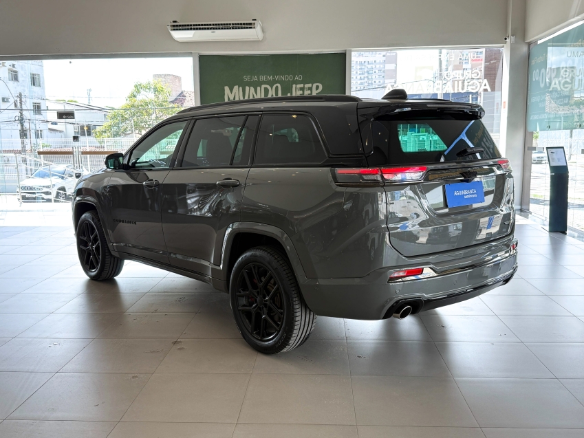 Carro JEEP COMMANDER