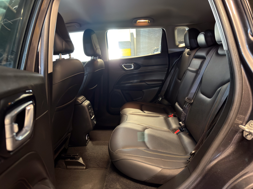 JEEP COMPASS 1.3 T270 TURBO FLEX LIMITED AT6 27