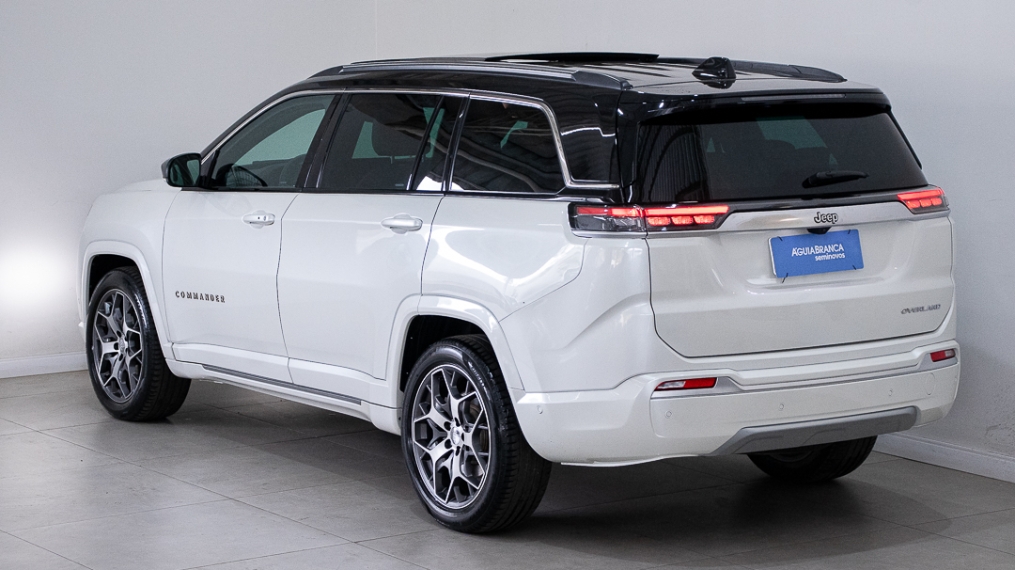 Carro JEEP COMMANDER