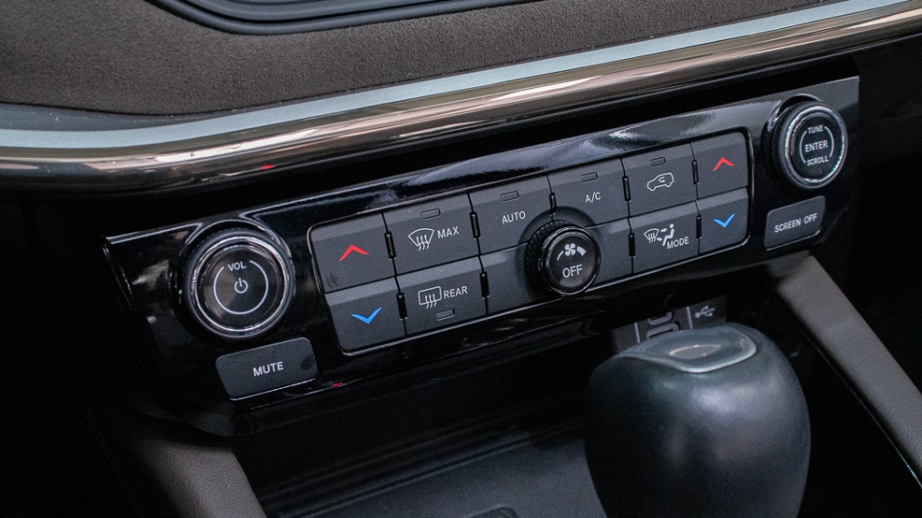 Carro JEEP COMMANDER