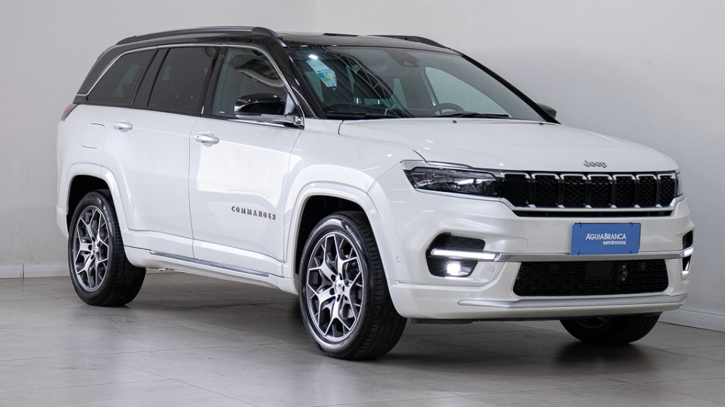 Carro JEEP COMMANDER