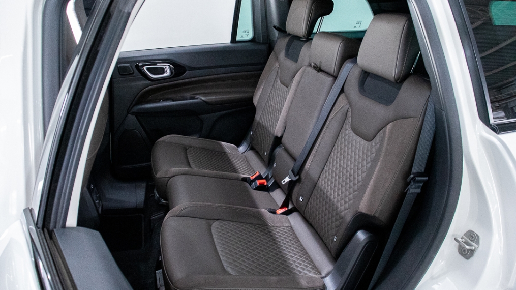 Carro JEEP COMMANDER