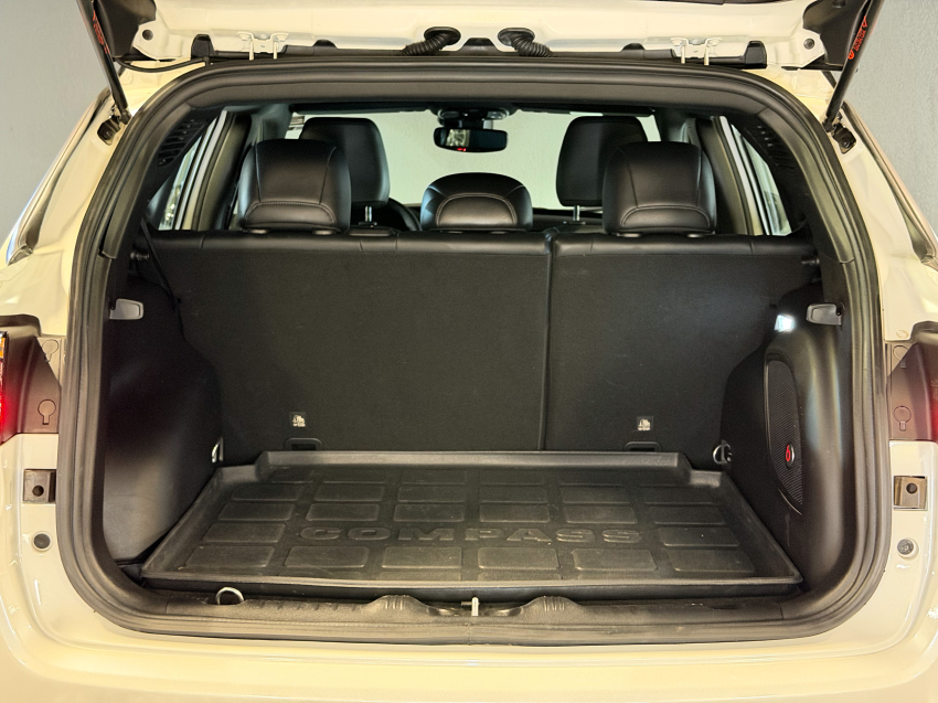 JEEP COMPASS 1.3 T270 TURBO FLEX S AT6 11