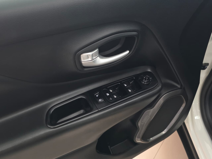 JEEP RENEGADE 1.3 T270 TURBO FLEX AT6 22