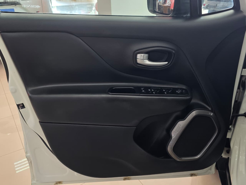 JEEP RENEGADE 1.3 T270 TURBO FLEX AT6 21