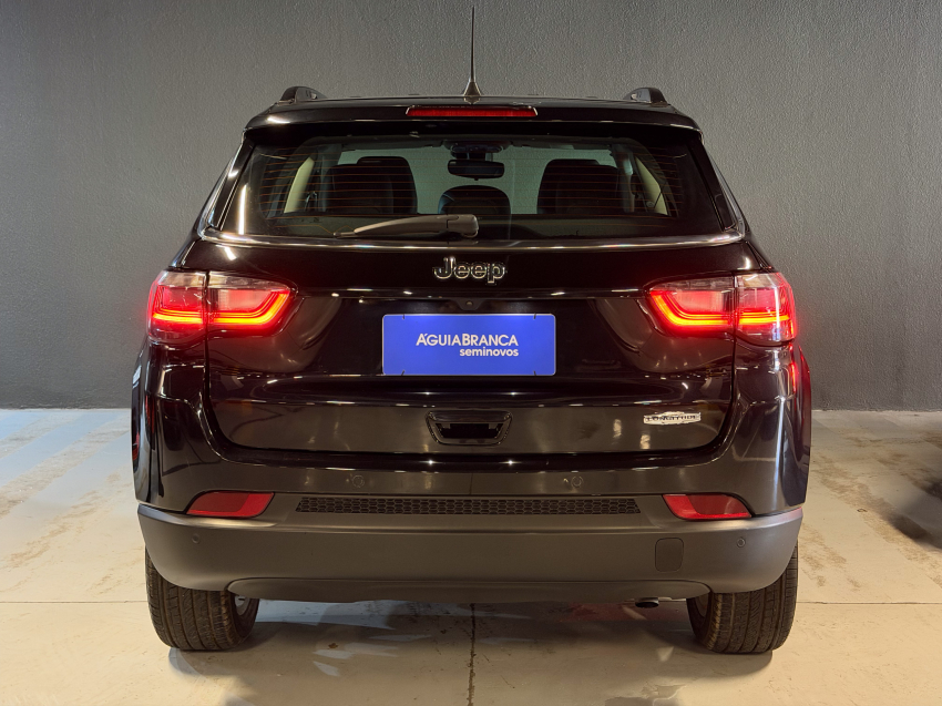 JEEP COMPASS 1.3 T270 TURBO FLEX LONGITUDE AT6 8