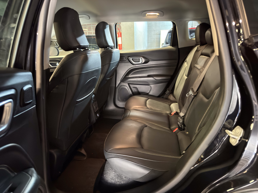 JEEP COMPASS 1.3 T270 TURBO FLEX LONGITUDE AT6 27