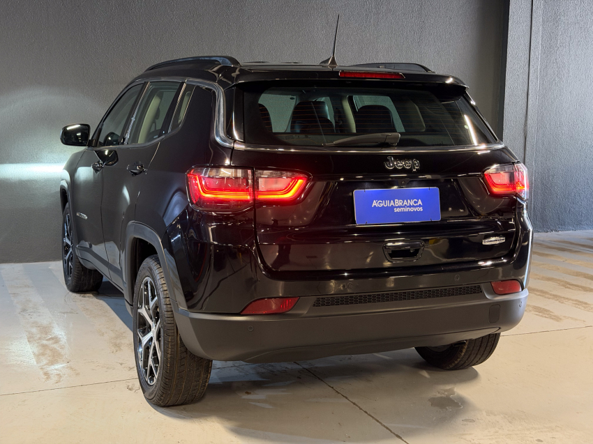 JEEP COMPASS 1.3 T270 TURBO FLEX LONGITUDE AT6 7