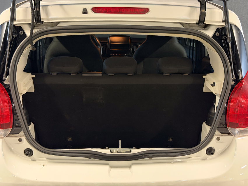 Fiat MOBI 1.0 EVO FLEX LIKE. MANUAL 11