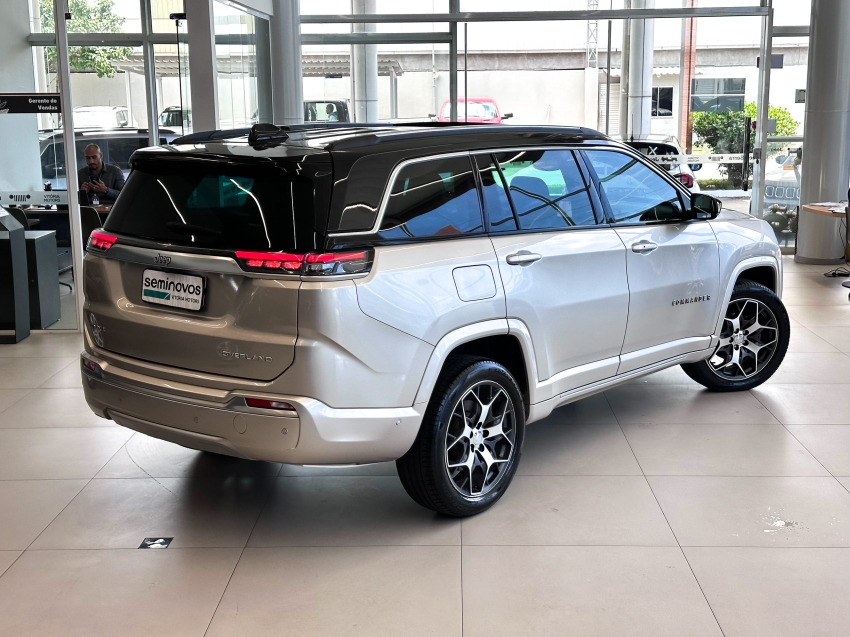 Carro JEEP COMMANDER