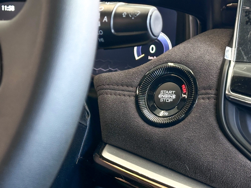 Carro JEEP COMMANDER