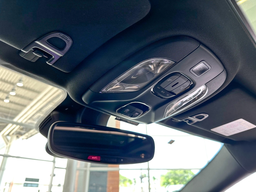 Carro JEEP COMMANDER