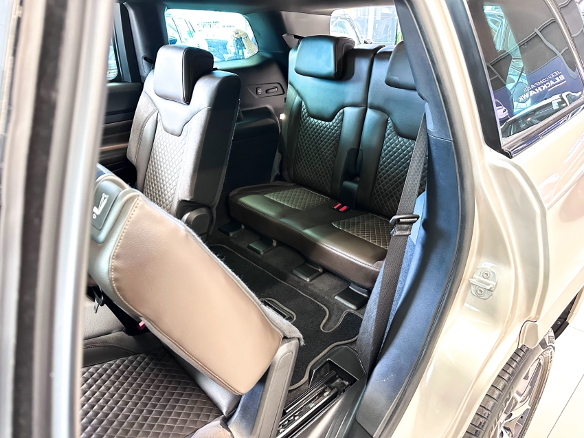 Carro JEEP COMMANDER