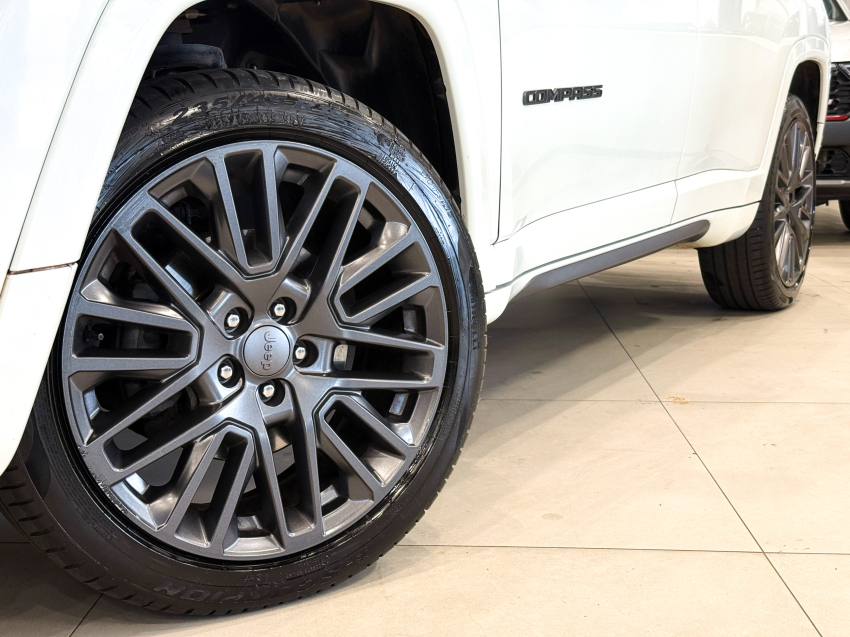 jeep compass 1.3 t270 turbo flex s at6.