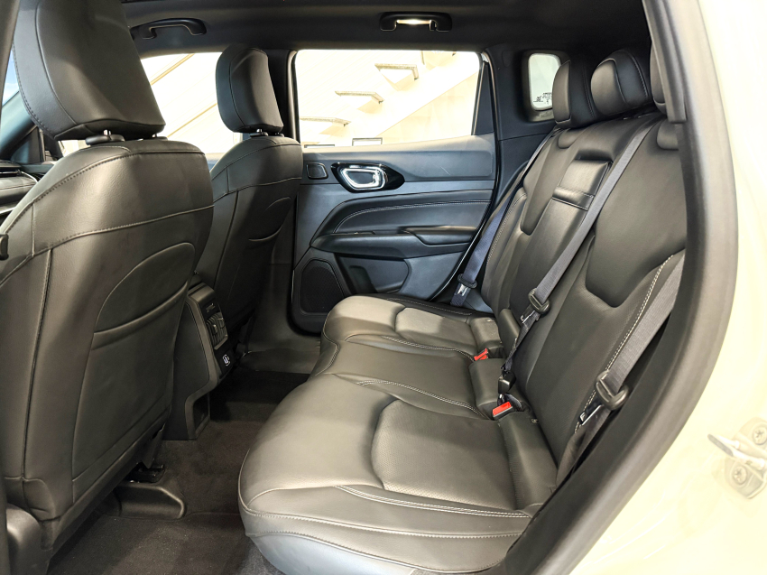 jeep compass 1.3 t270 turbo flex s at6.