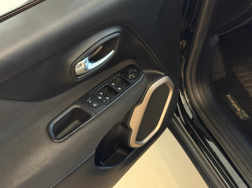 jeep renegade 1.8 16v flex 4p automatico.