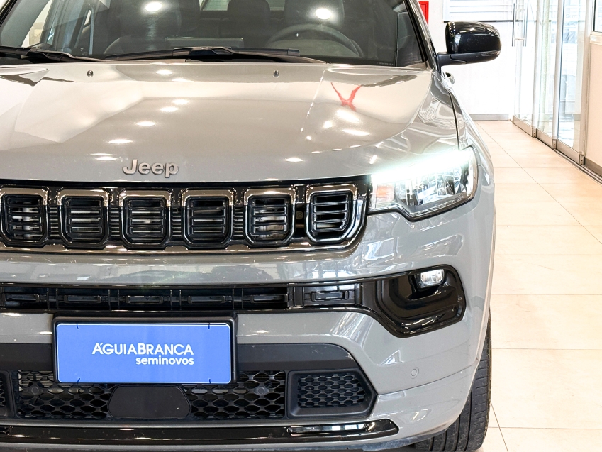 Carro JEEP COMPASS