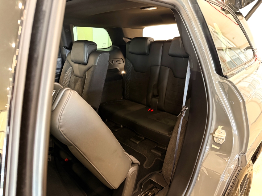 Carro JEEP COMMANDER