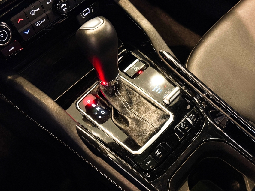 Carro JEEP COMMANDER