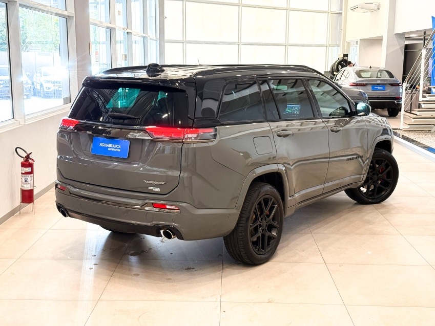 Carro JEEP COMMANDER