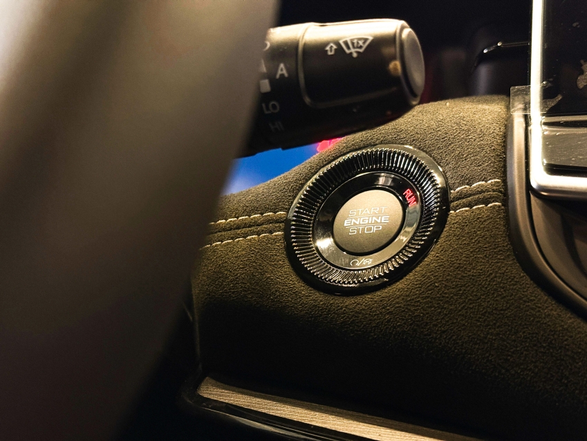 Carro JEEP COMMANDER