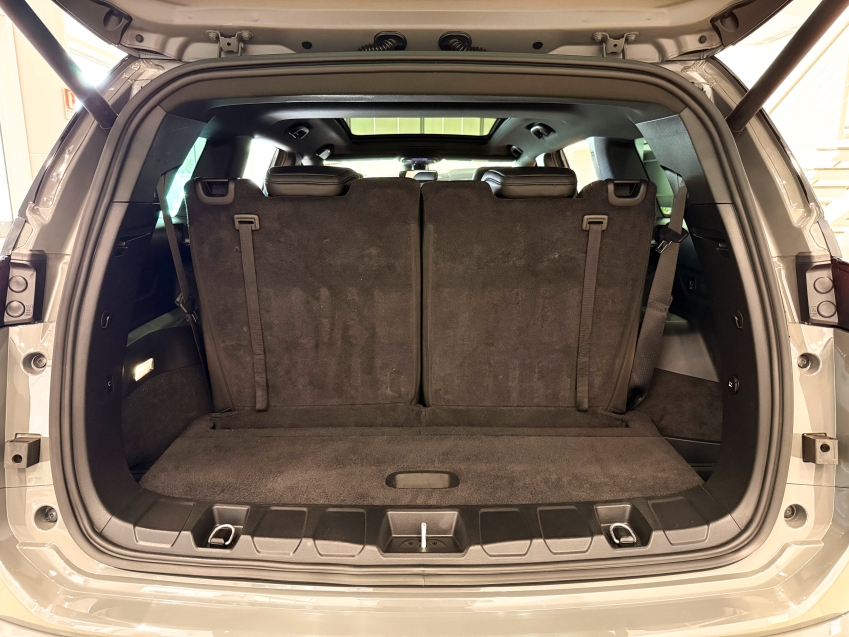 Carro JEEP COMMANDER