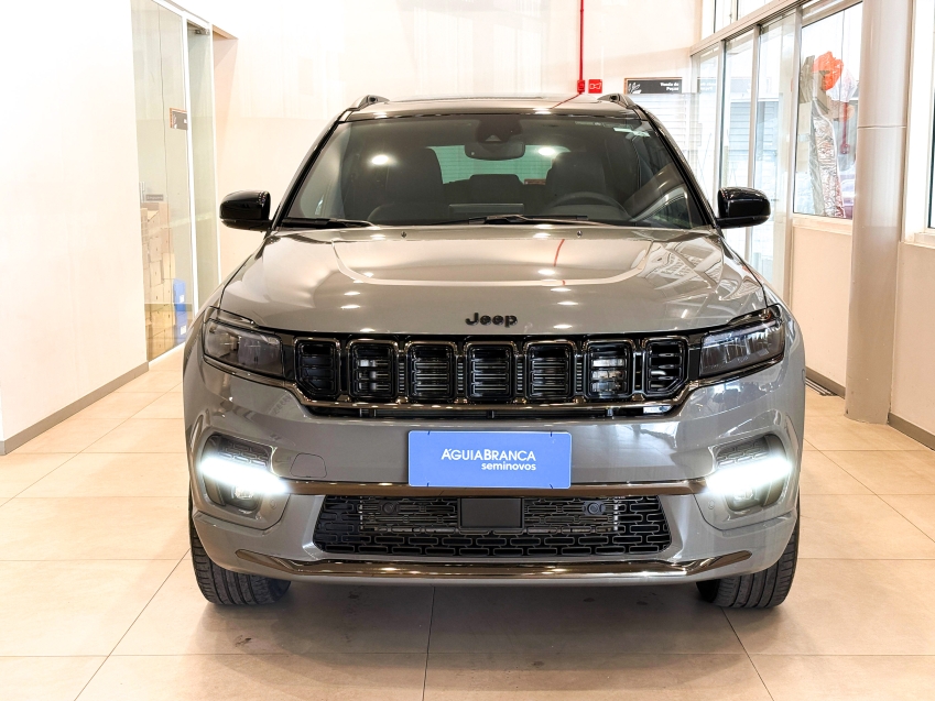 Carro JEEP COMMANDER