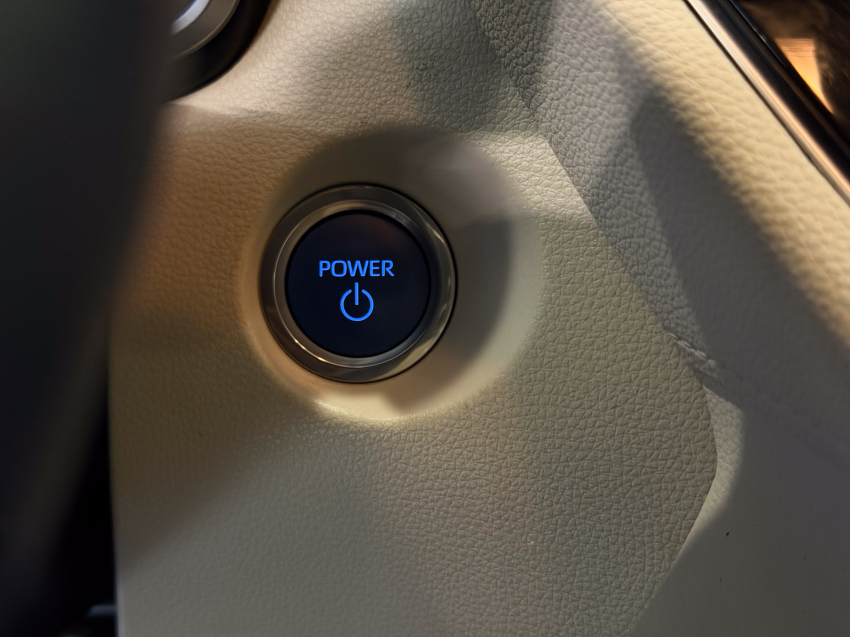 Toyota COROLLA CROSS 1.8 VVT-I HYBRID FLEX XRX CVT 16