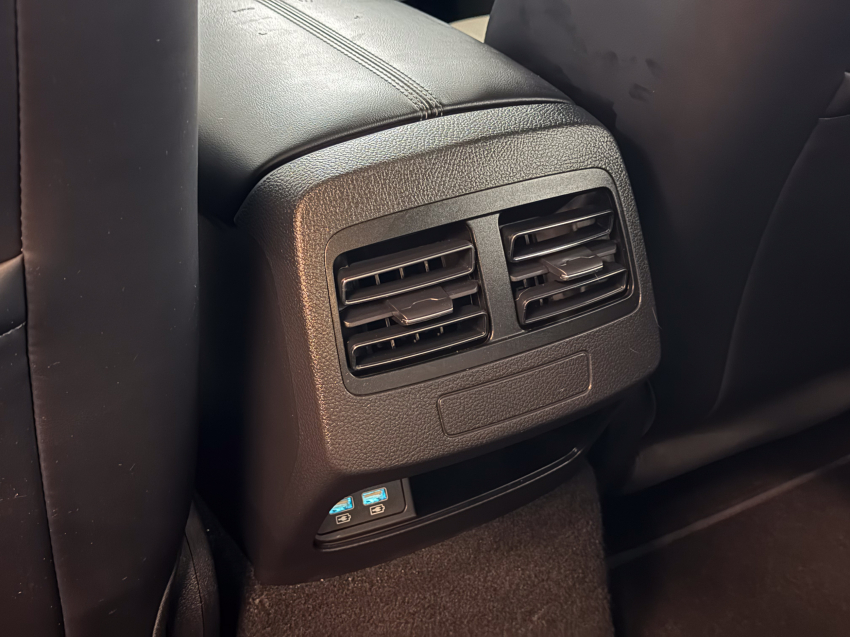 BYD KING 1.5 DM-I PHEV GS AUTOMÁTICO 26