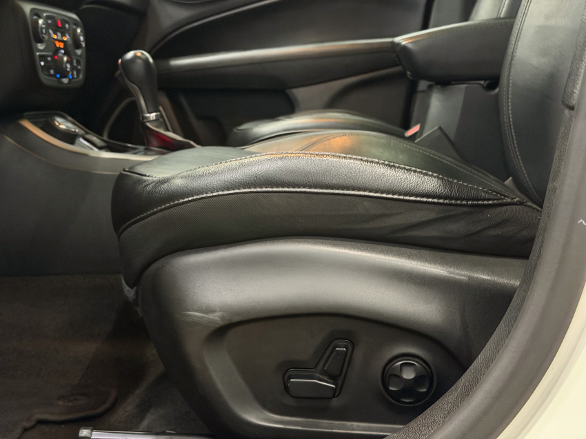 JEEP COMPASS 2.0 16V DIESEL S 4X4 AUTOMÁTICO 27